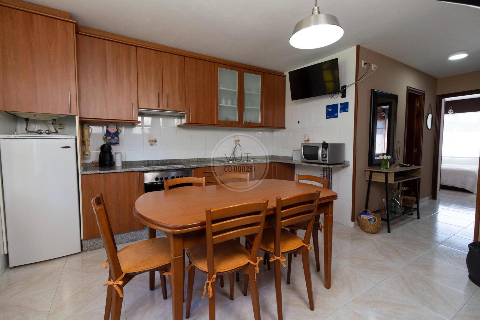 Apartamento Costero Ubicado En Sardineiro Estorde Luaran gambar